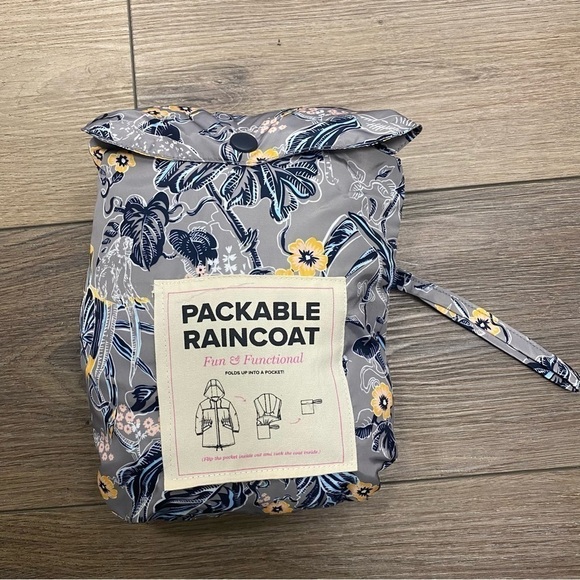 Vera bradley Rainforest Toile packable rainjacket NWT medium grey blue floral - Picture 12 of 13